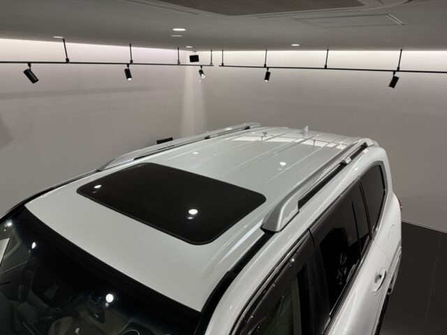 トヨタ ランドクルーザー300 ZX プレシャスパールホワイト R5 USS東京 イメージ24