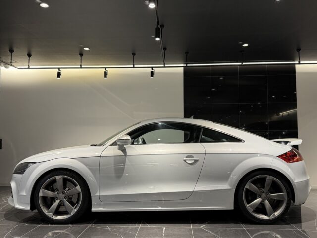 アウディ TTRS イメージ2