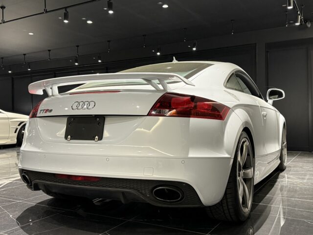 アウディ TTRS イメージ3