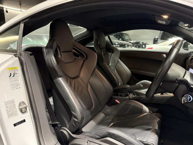 アウディ TTRS イメージ6