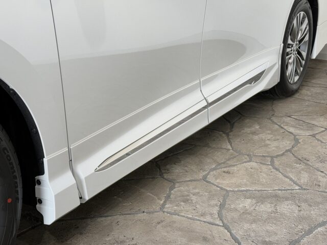 トヨタ アルファードZ 白 新車 イメージ10