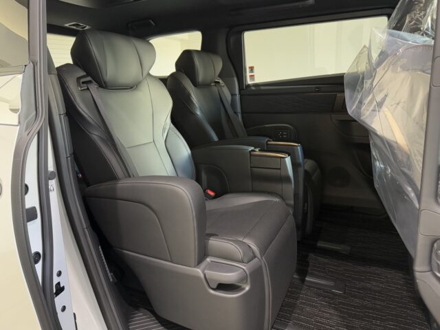 トヨタ アルファードZ 白 新車 イメージ13
