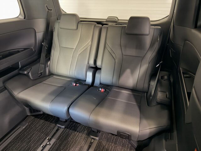 トヨタ アルファードZ 白 新車 イメージ15