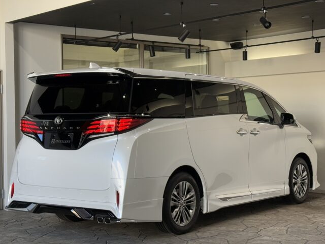 トヨタ アルファードZ 白 新車 イメージ42