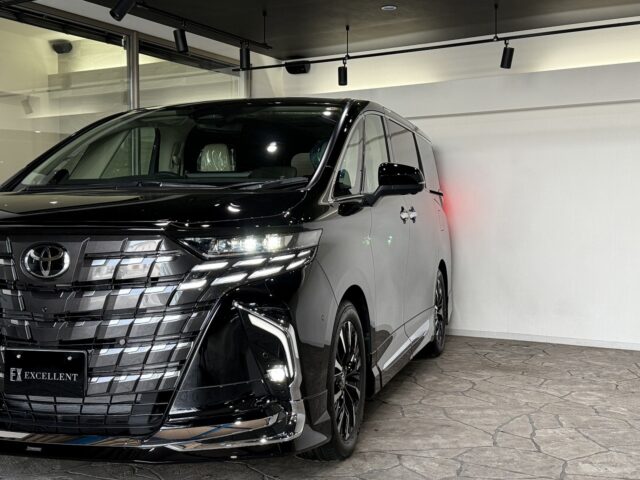 トヨタ アルファード ブラック 新車 イメージ26