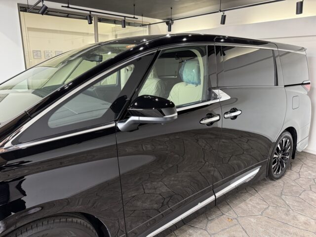 トヨタ アルファード ブラック 新車 イメージ35