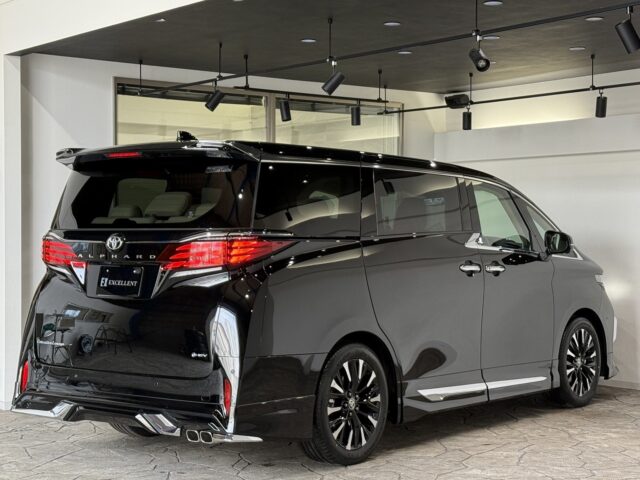 トヨタ アルファード ブラック 新車 イメージ43