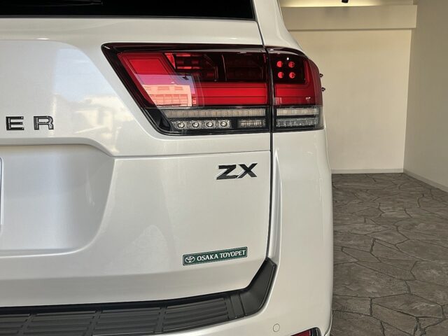 トヨタ ランドクルーザー300 ZX イメージ28