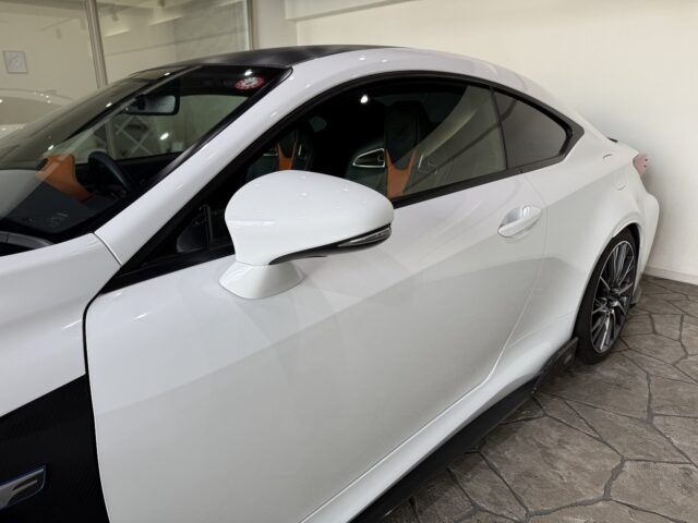 レクサスRCF　ベースグレード　ホワイトノーヴァガラスフレーク イメージ34