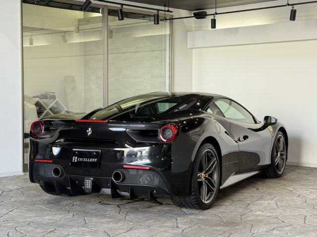 フェラーリ 488GTB ネロデイトナ イメージ3