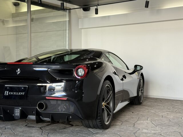 フェラーリ 488GTB ネロデイトナ イメージ20