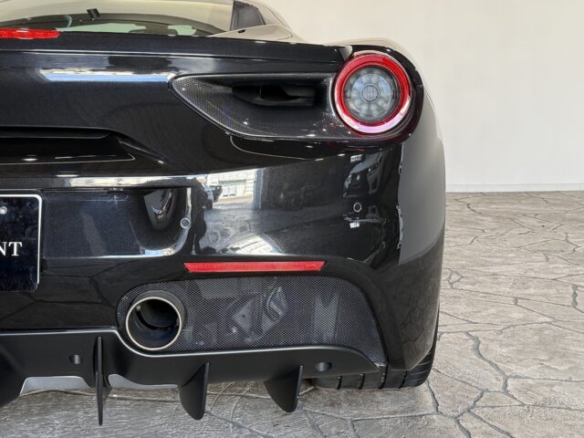 フェラーリ 488GTB ネロデイトナ イメージ28
