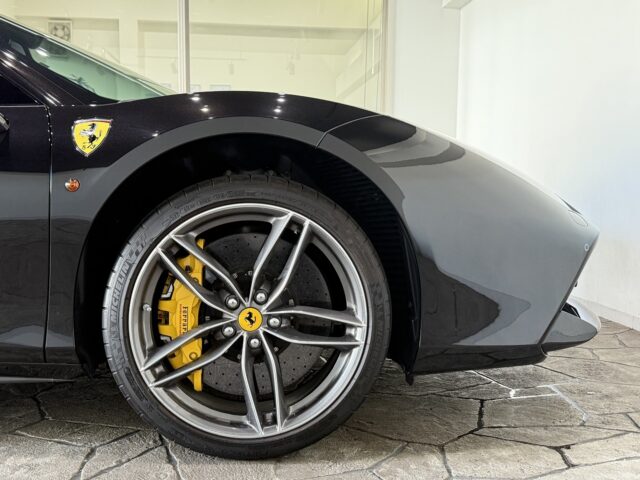 フェラーリ 488GTB ネロデイトナ イメージ16