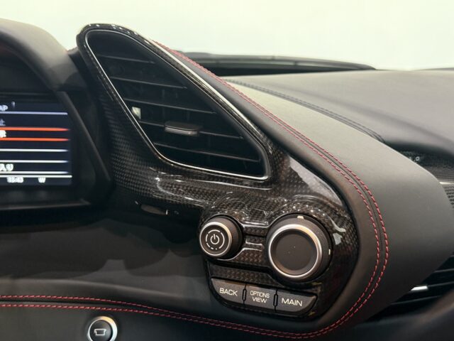 フェラーリ 488GTB ネロデイトナ イメージ15