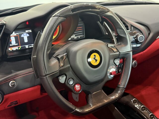 フェラーリ 488GTB ネロデイトナ イメージ14