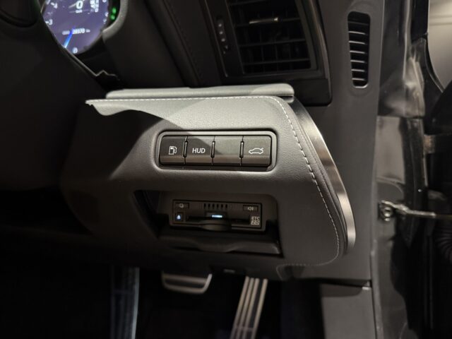 レクサスLC　LC500Sパッケージ　黒 イメージ34