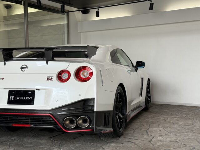 日産 GT-R 白 H28 イメージ22
