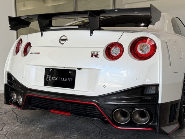 日産 GT-R 白 H28 イメージ13