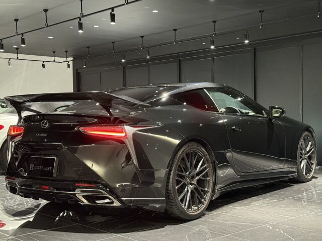 レクサスLC　LC500Sパッケージ　黒 イメージ48