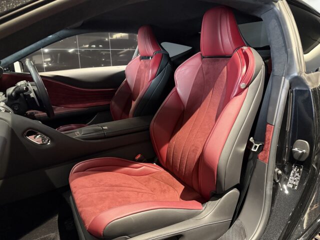 レクサスLC　LC500Sパッケージ　黒 イメージ7