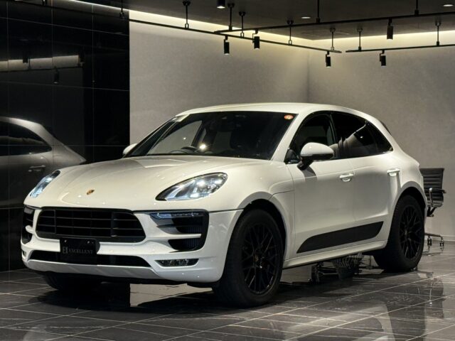 ポルシェ　マカンGTS　白 イメージ15