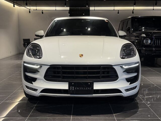 ポルシェ　マカンGTS　白 イメージ9