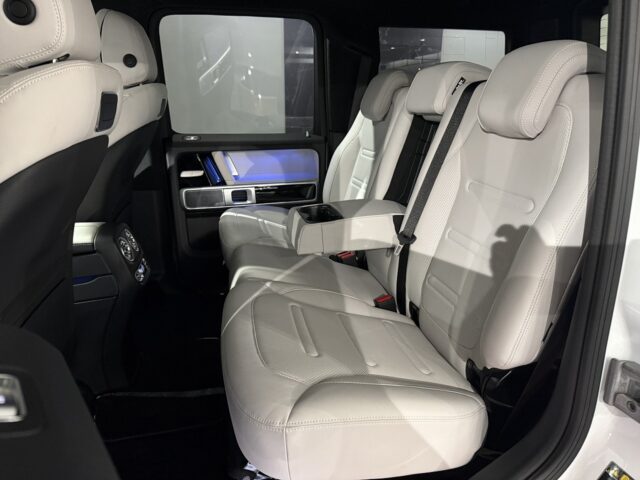 メルセデス・ベンツ Gクラス G400d AMGライン ディーゼルターボ 4WD マヌファクトゥーアプログラム イメージ20