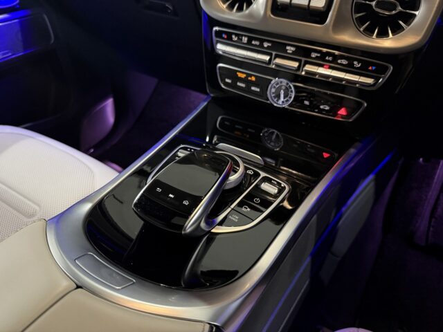 メルセデス・ベンツ Gクラス G400d AMGライン ディーゼルターボ 4WD マヌファクトゥーアプログラム イメージ28