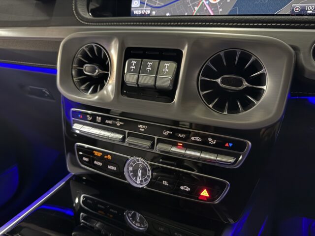 メルセデス・ベンツ Gクラス G400d AMGライン ディーゼルターボ 4WD マヌファクトゥーアプログラム イメージ29