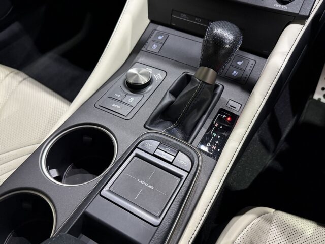 レクサス RCF ホワイトノーヴァガラスフレーク H27 イメージ21