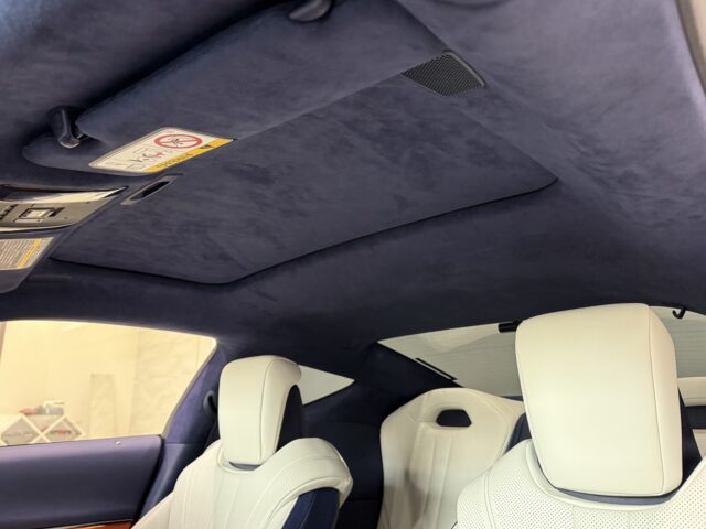 レクサス　LC500ｈ　　ホワLパッケージイトノーヴァガラスフレーク イメージ23