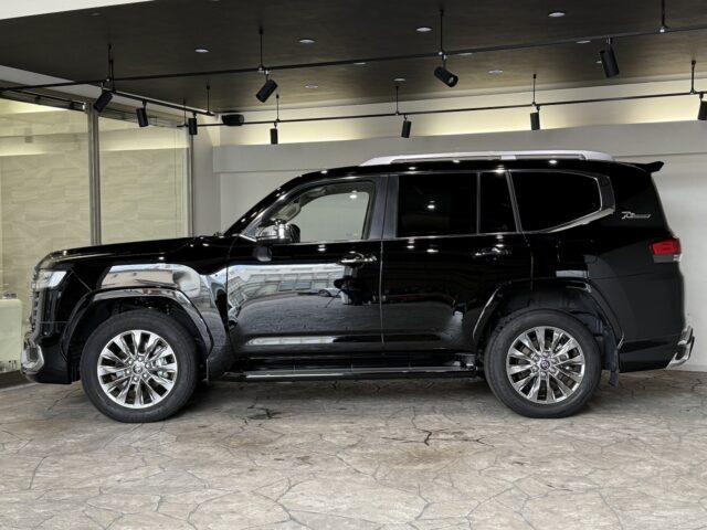 トヨタ　ランドクルーザーZX　モデリスタエアロ　ブラック イメージ2