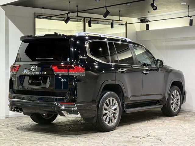 トヨタ　ランドクルーザーZX　モデリスタエアロ　ブラック イメージ3