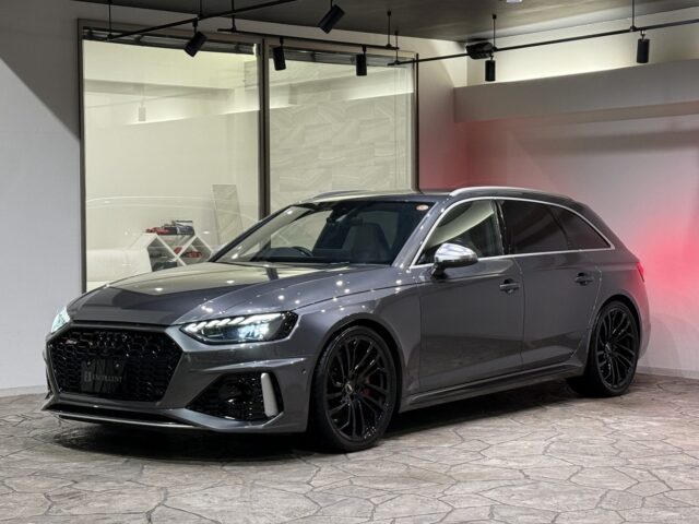 アウディ　RS4アバント　デイトナグレー イメージ37
