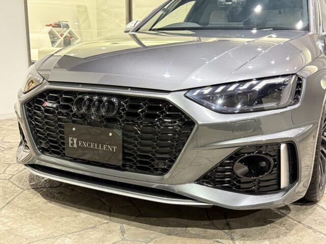 アウディ　RS4アバント　デイトナグレー イメージ17