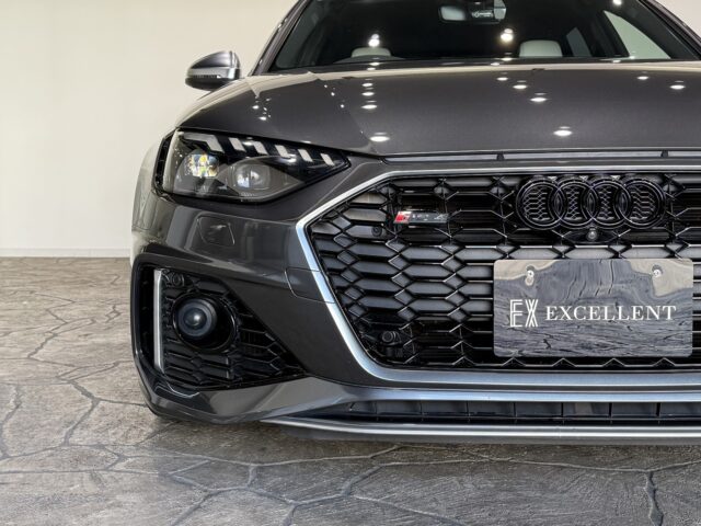 アウディ　RS4アバント　デイトナグレー イメージ19