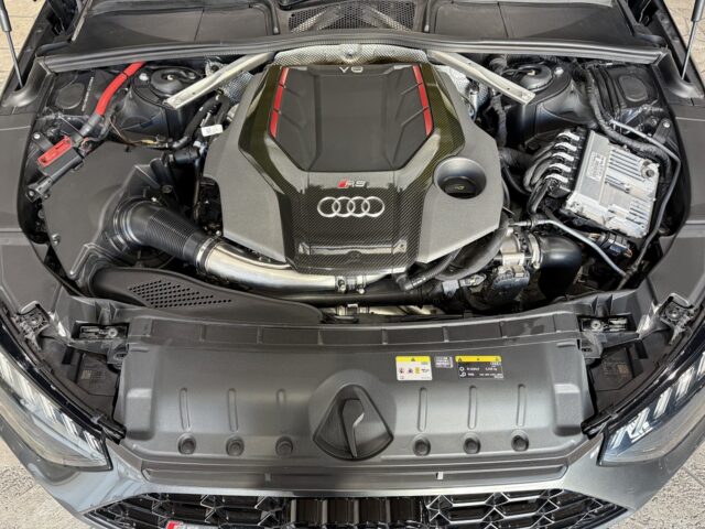 アウディ　RS4アバント　デイトナグレー イメージ28