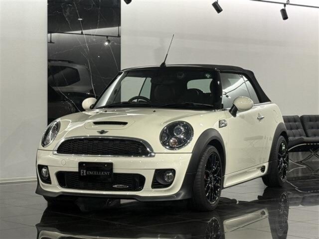 MINI ミニコンバーチブル ジョン・クーパー・ワークス ペッパーホワイト イメージ2