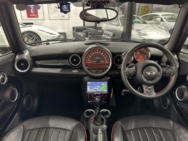 MINI ミニコンバーチブル ジョン・クーパー・ワークス ペッパーホワイト イメージ8