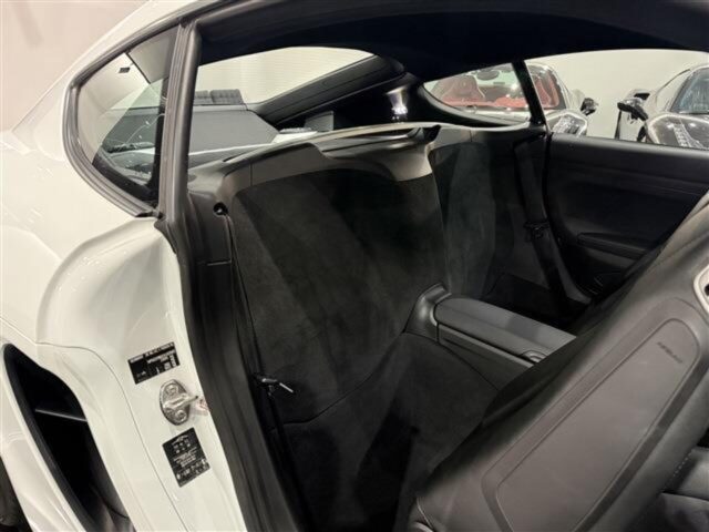 ポルシェ　ケイマンS　白 イメージ17