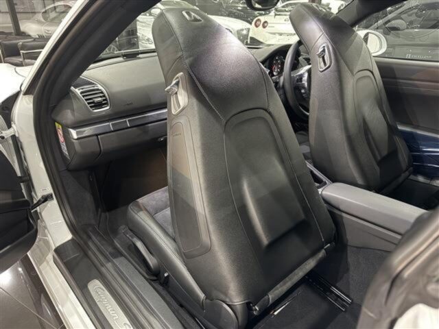 ポルシェ　ケイマンS　白 イメージ18