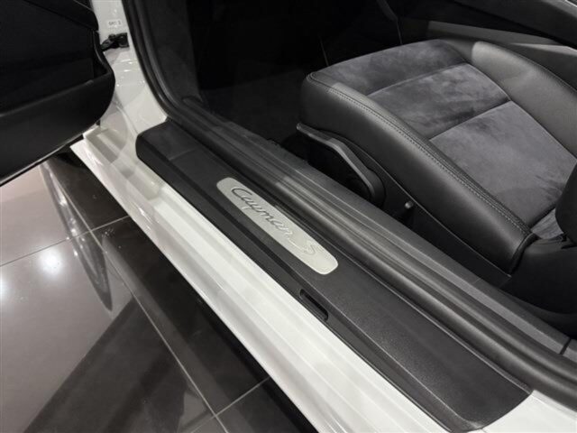 ポルシェ　ケイマンS　白 イメージ29