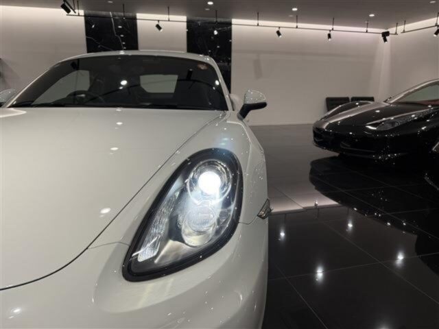 ポルシェ　ケイマンS　白 イメージ38