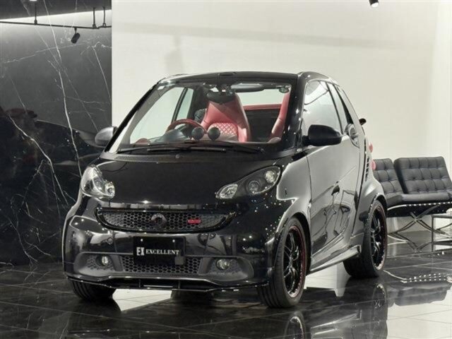 スマート フォーツーカブリオ　ブラバス エクスクルーシブ エディション テーラーメイド　ブラック イメージ1