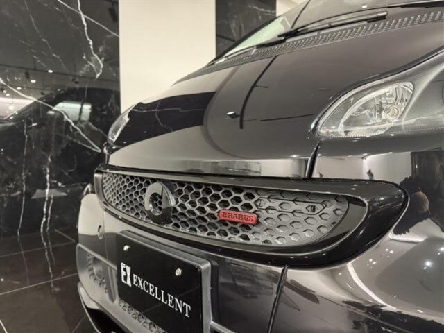 スマート フォーツーカブリオ　ブラバス エクスクルーシブ エディション テーラーメイド　ブラック イメージ14