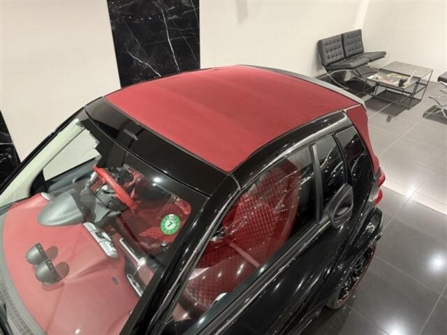 スマート フォーツーカブリオ　ブラバス エクスクルーシブ エディション テーラーメイド　ブラック イメージ25