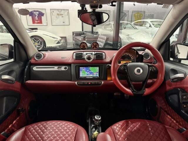 スマート フォーツーカブリオ　ブラバス エクスクルーシブ エディション テーラーメイド　ブラック イメージ7