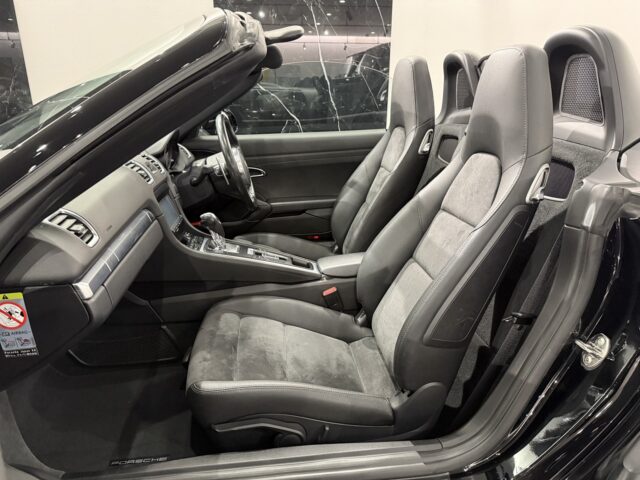 ポルシェ　ボクスターS　黒幌　黒 イメージ8