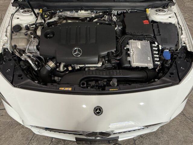 メルセデスベンツA200ｄ　AMGライン　ポーラホワイト イメージ20