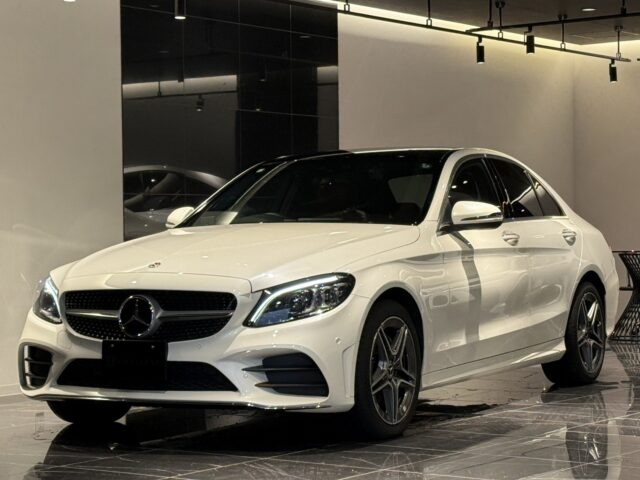 ベンツ　C200　パノラマサンルーフ　赤革 イメージ10